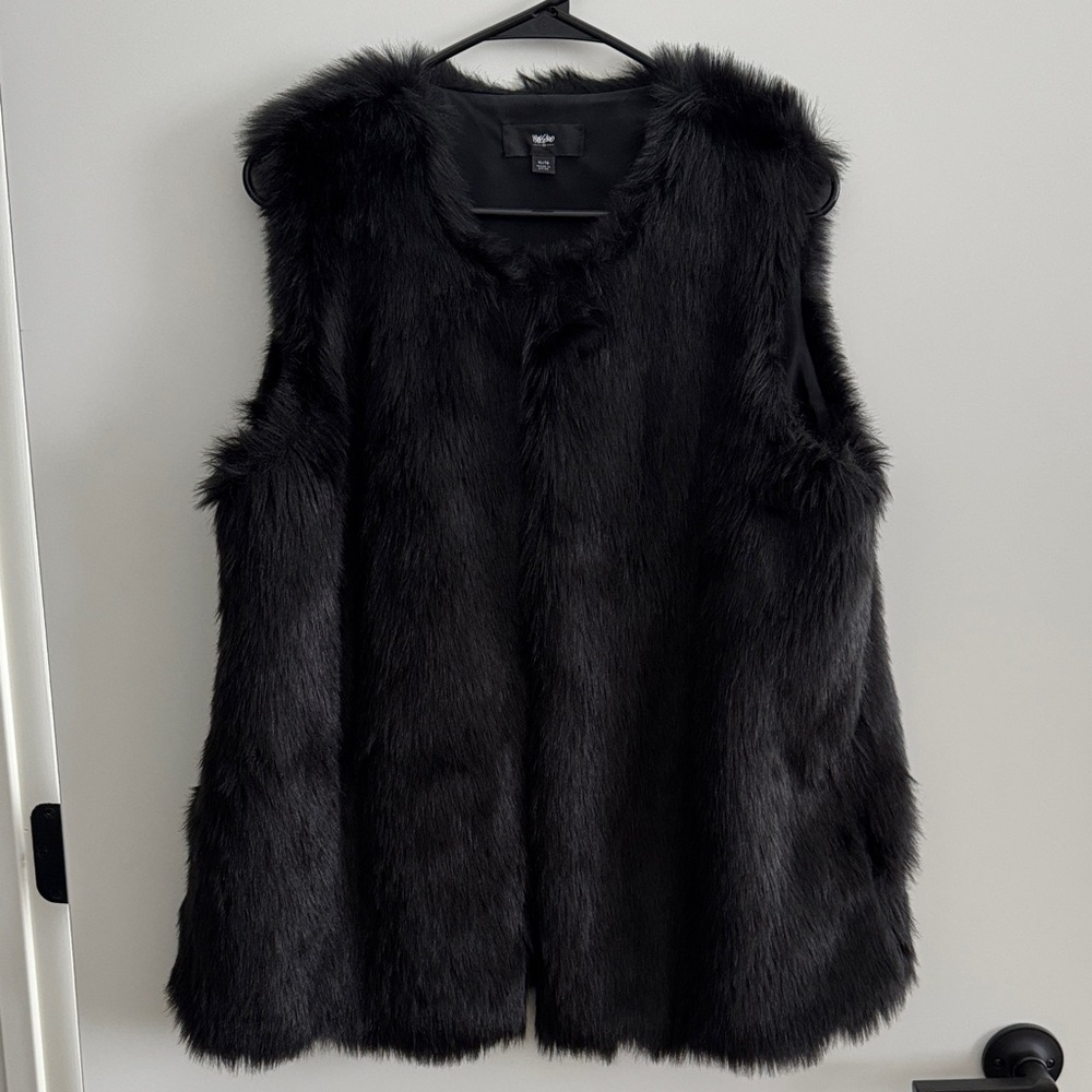 Black Faux Fur Vest